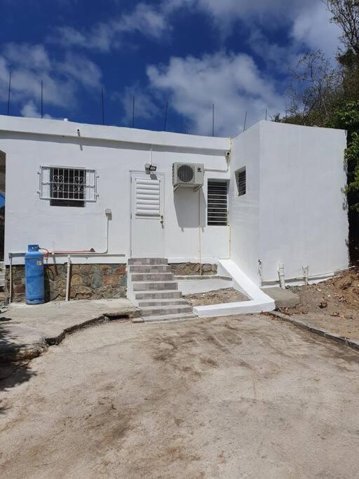 The Aquila Villa Philipsburg  Exterior photo