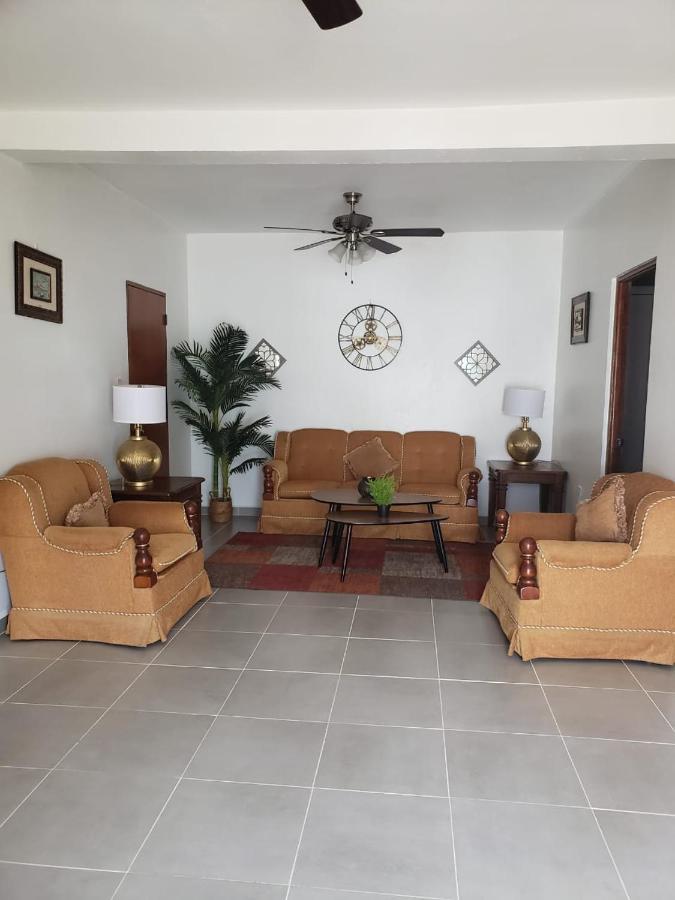 The Aquila Villa Philipsburg  Exterior photo